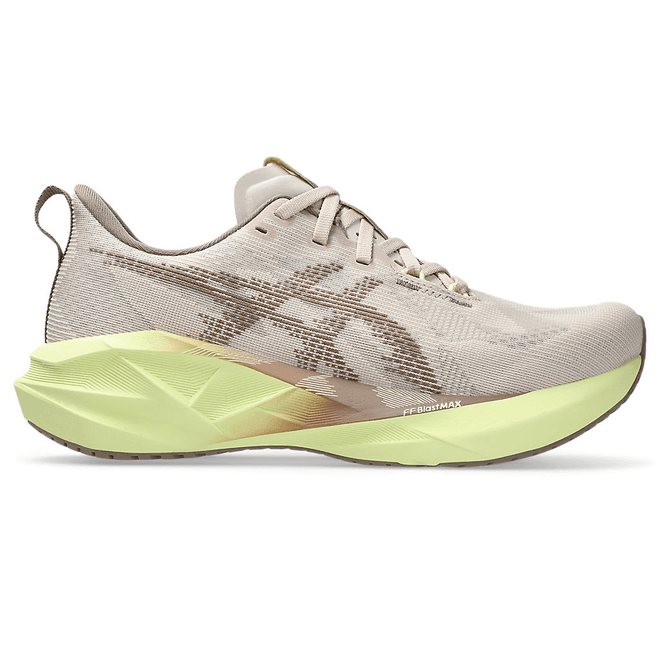 ASICS Novablast 5 Mineral Beige