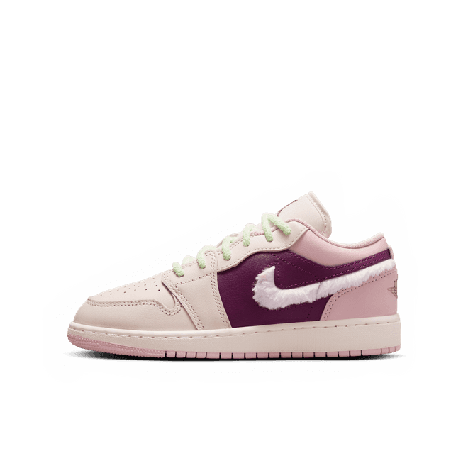 Air Jordan 1 Low SE Fur Swoosh (GS)