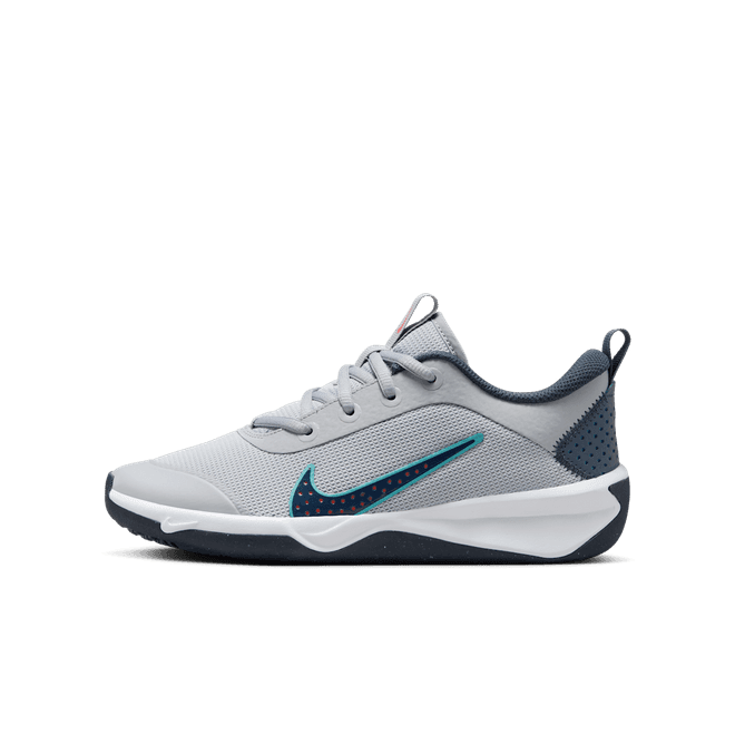 Nike Omni Multi-Court Older Kids' Indoor Court