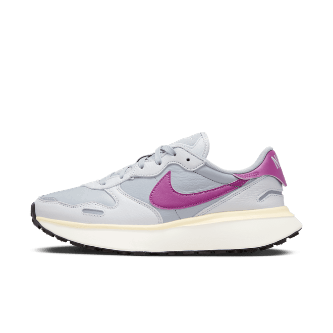 Nike Waffle Women Shoes