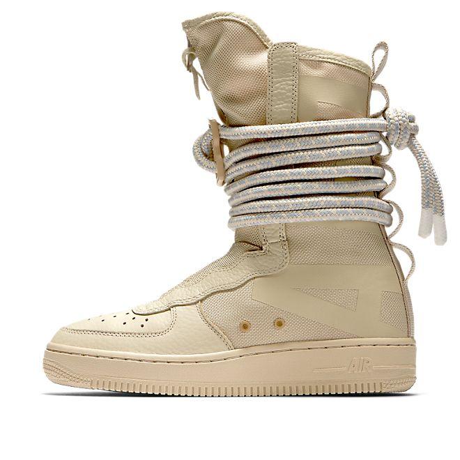 Nike Wmns Air Force 1 Hi SF