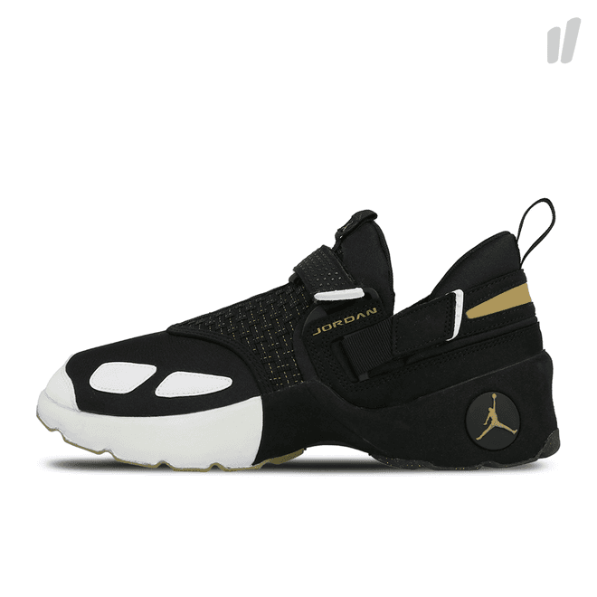 Air Jordan Trunner LX BHM