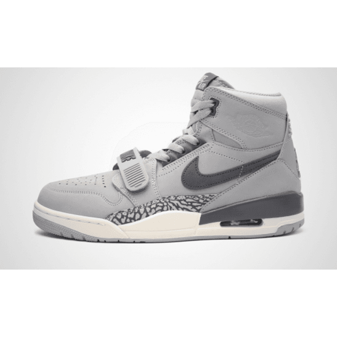 Nike Air Jordan Legacy 312