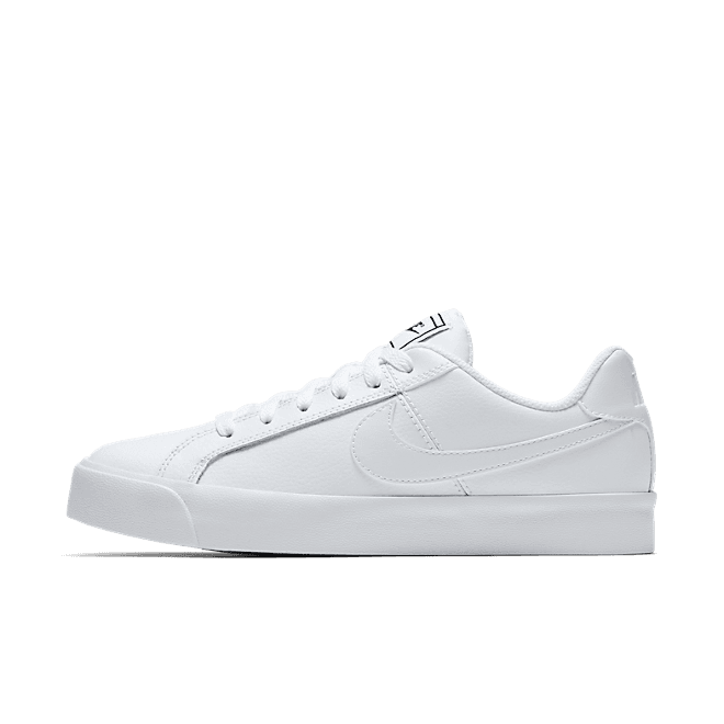 Nike Court Royale Platform