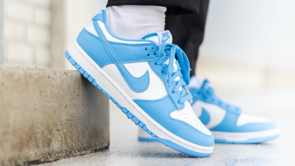 Der Nike Dunk Low 'University Blue' im Spotlight