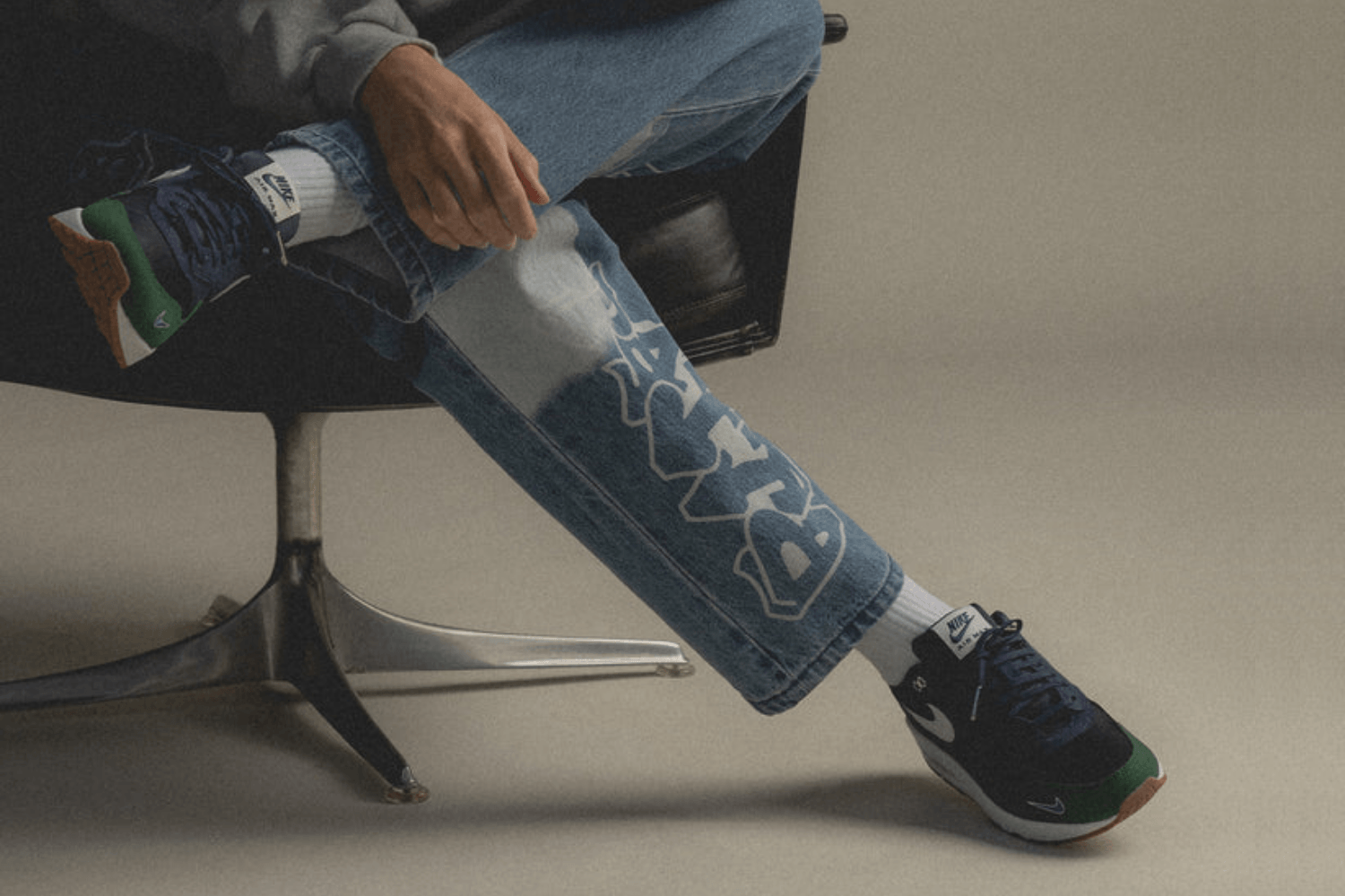 Wie style ich den Nike Air Max 1'87 QS Obsidian?