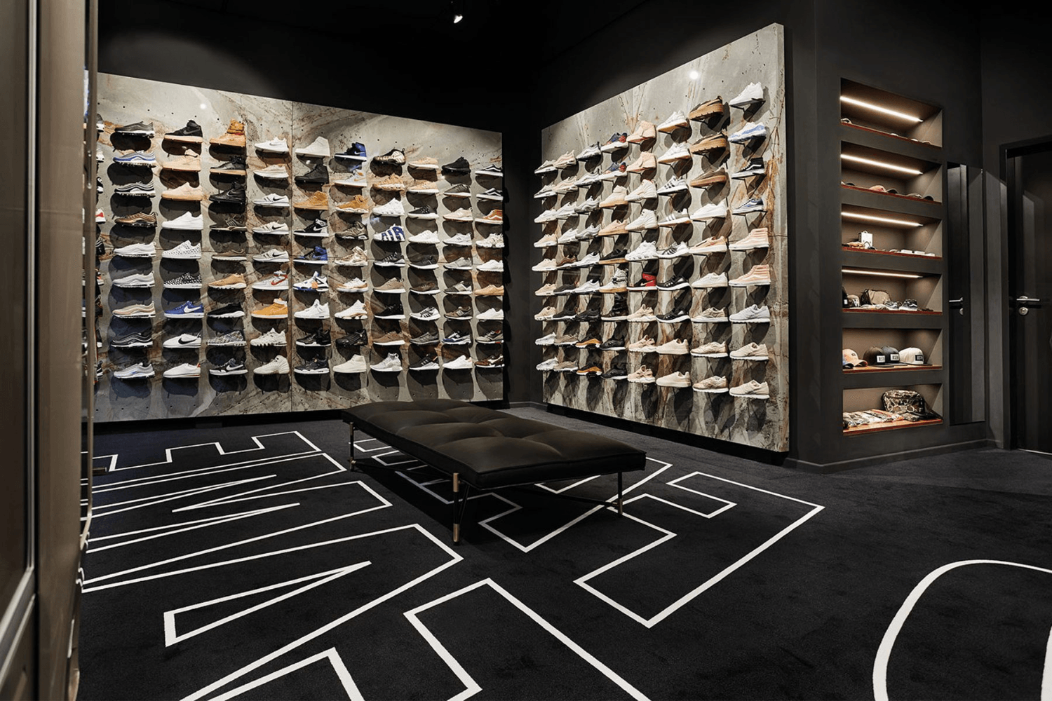 Sneaker Shopping Guide: Die 13 Besten Sneaker Shops in Hamburg