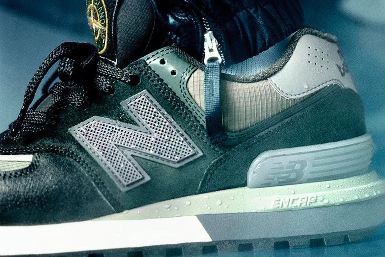 Stone Island veröffentlicht zwei weitere Colorways für den New Balance 574