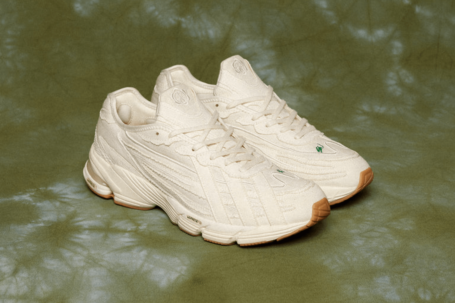 Find VEGAN & ECO-FRIENDLY sneakers at Asphaltgold