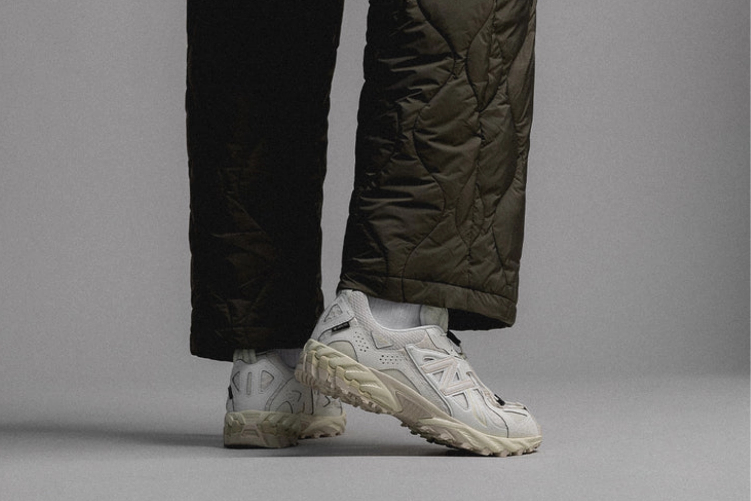 Popular colorways of the New Balance 610 model