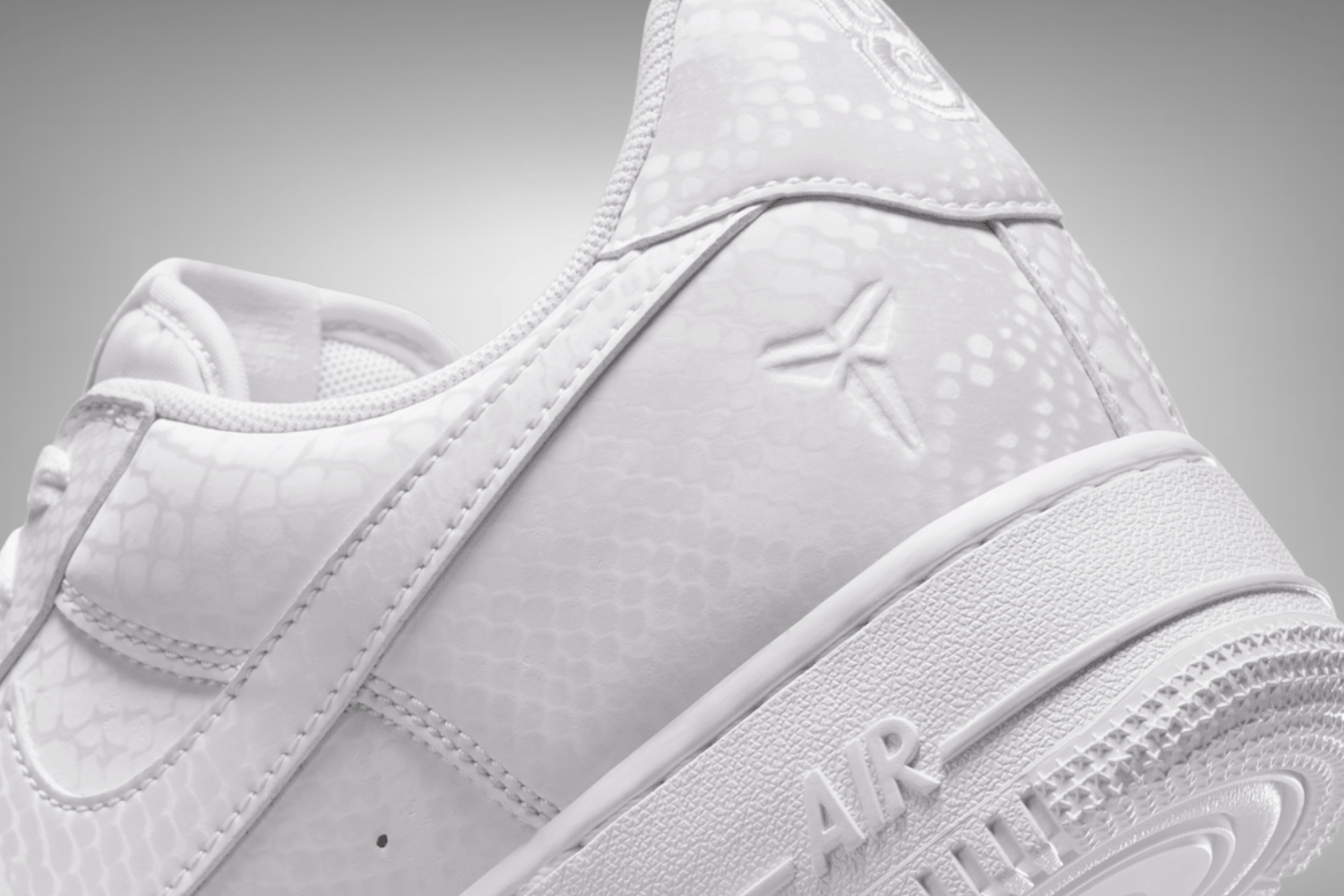 'Forever White' Air Force 1 Celebrates Kobe in Black Mamba Style