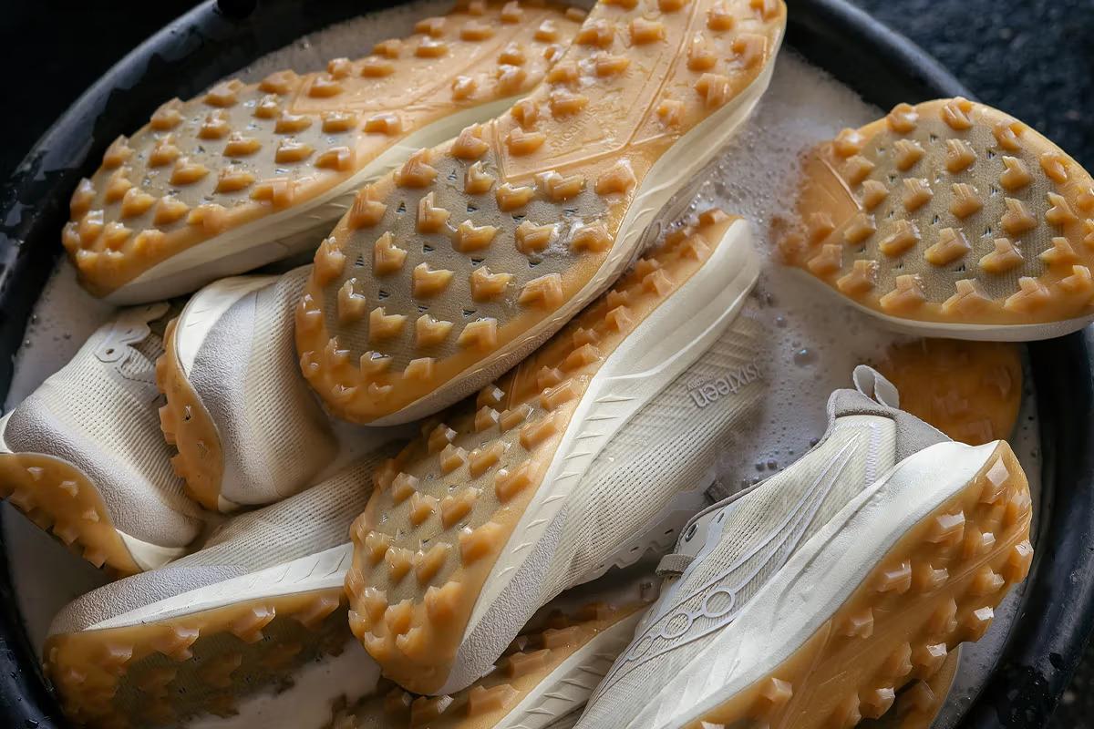 3sixteen x Saucony Gesso