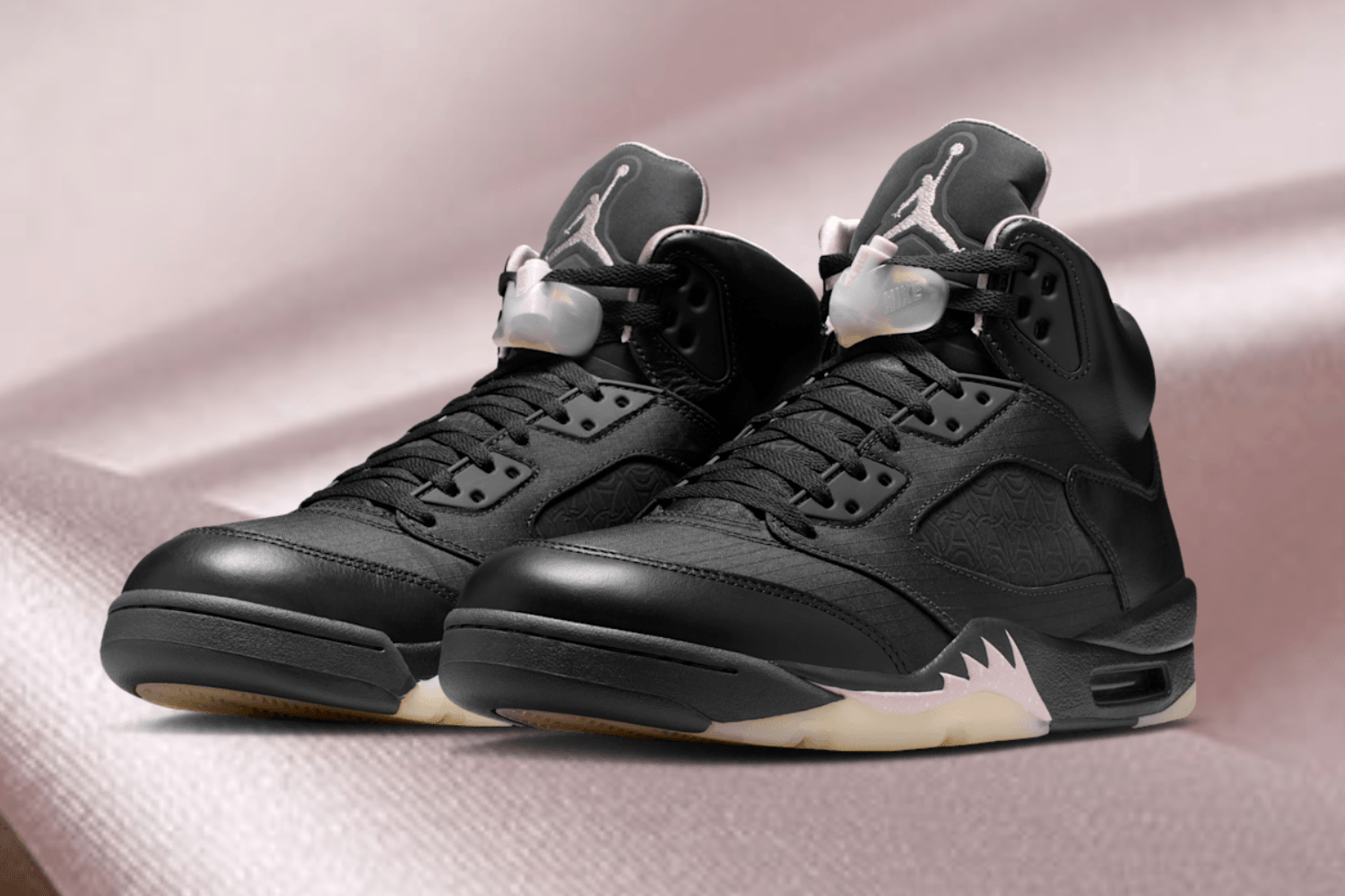 Paris Saint-Germain Now Releases an Air Jordan 5