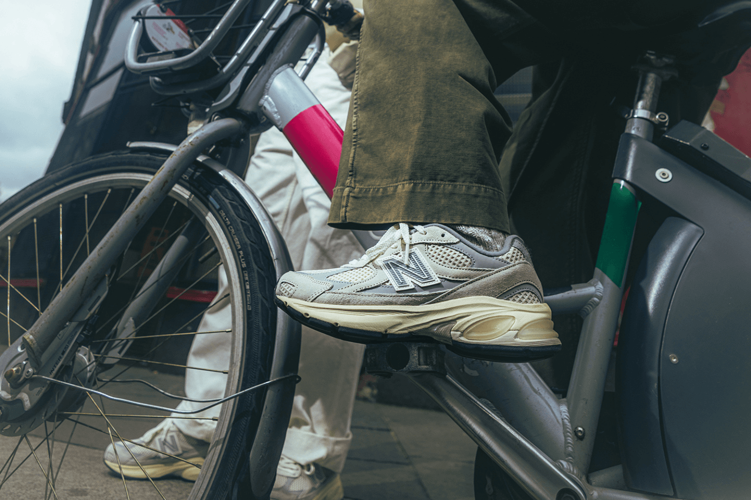 END. Celebrates 20 Years with Exclusive New Balance 2010 ‘Moonbeam’ Release