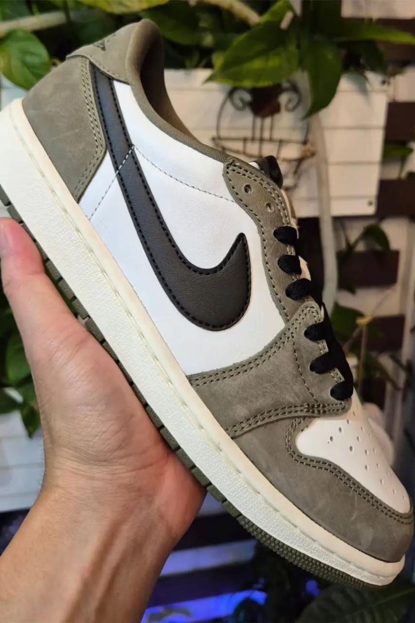 Air Jordan 1 Low OG Medium Olive