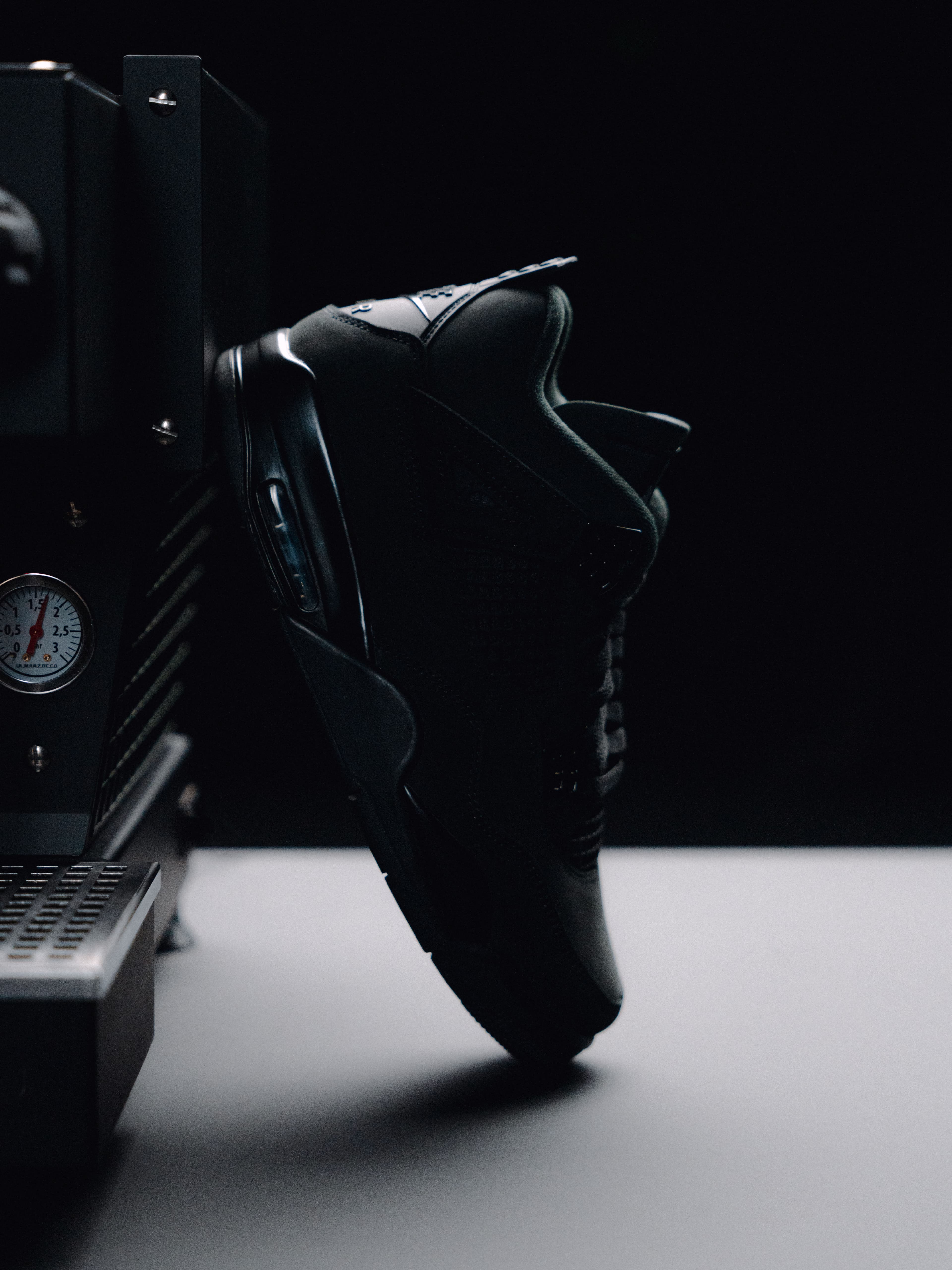 Jamal Musiala Air Jordan 4 Black Cat solebox