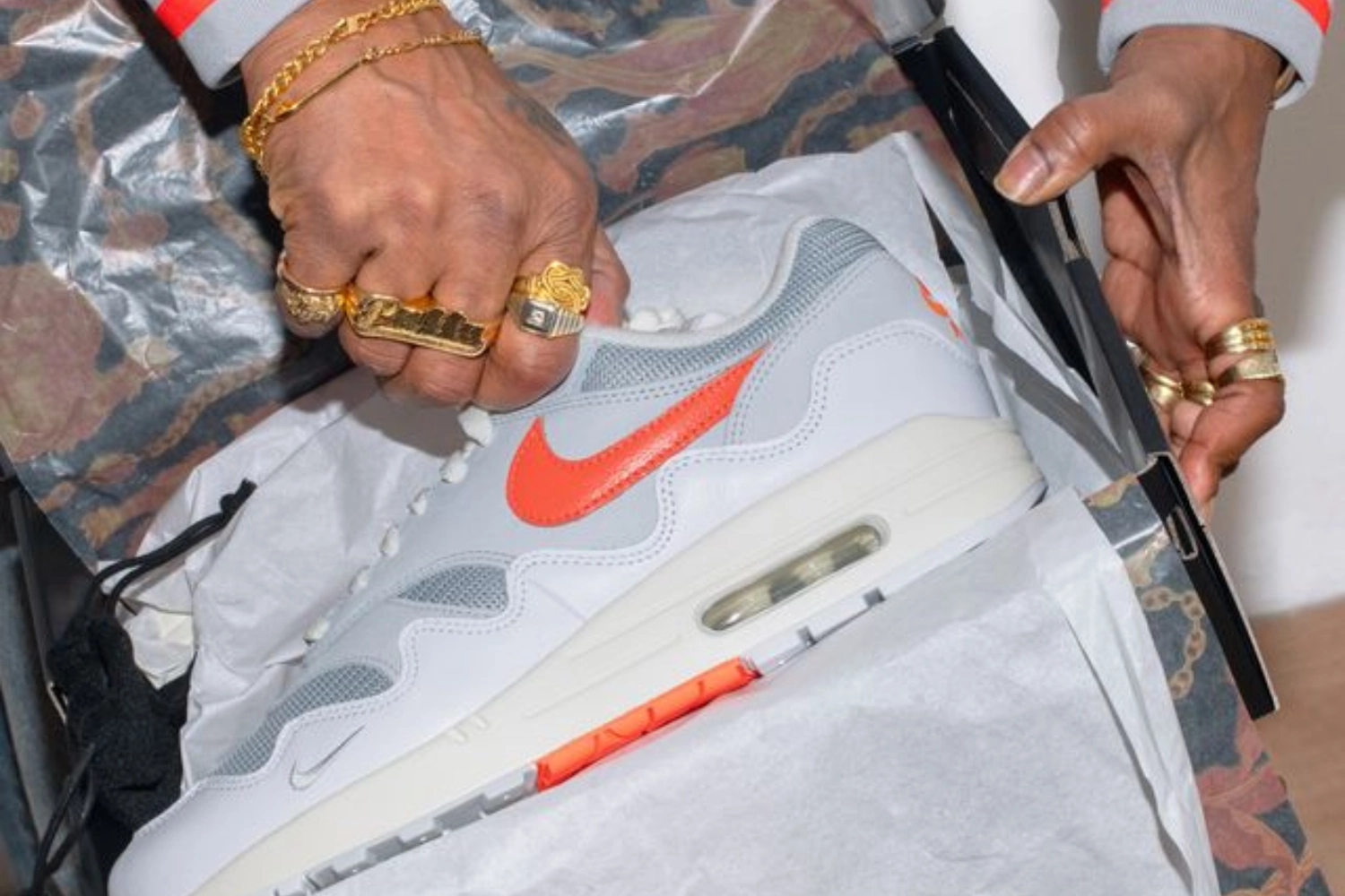 Patta Celebrates Air Max Day with Nike Air Max 1 Wave 'White Hyper Crimson' Release