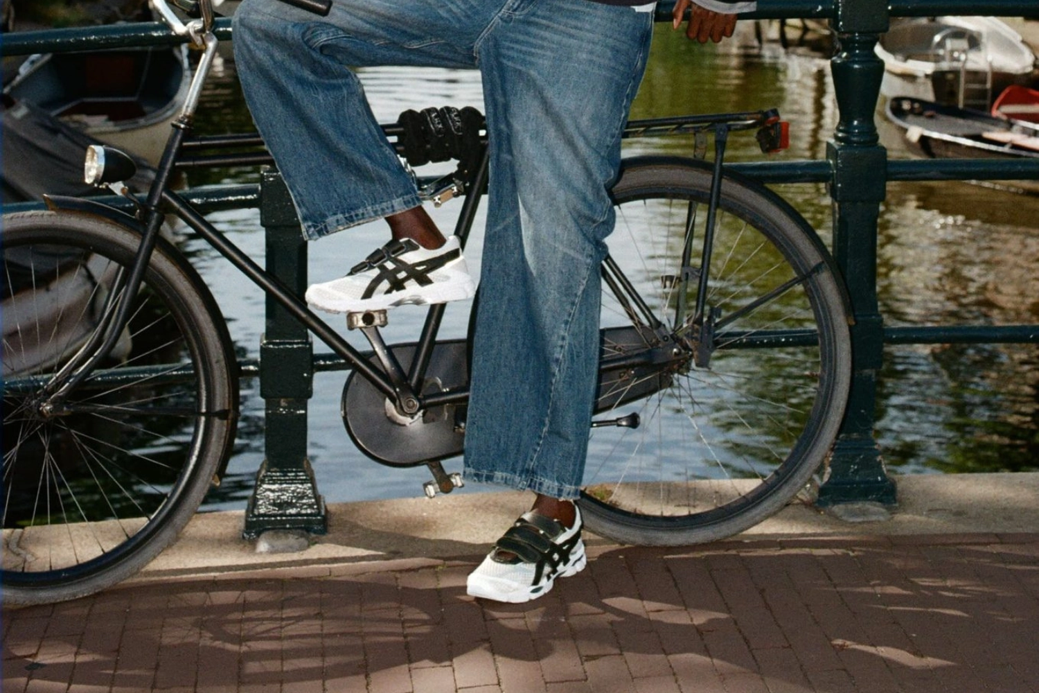 Camiel Fortgens brengt DIY-twist naar ASICS Gel-Cumulus 16
