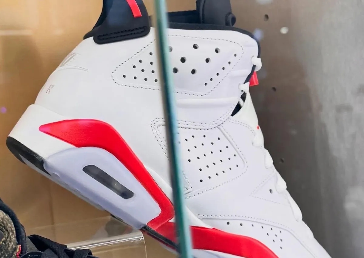 Air Jordan 6 'White Infrared' krijgt weer Nike Air op de hiel