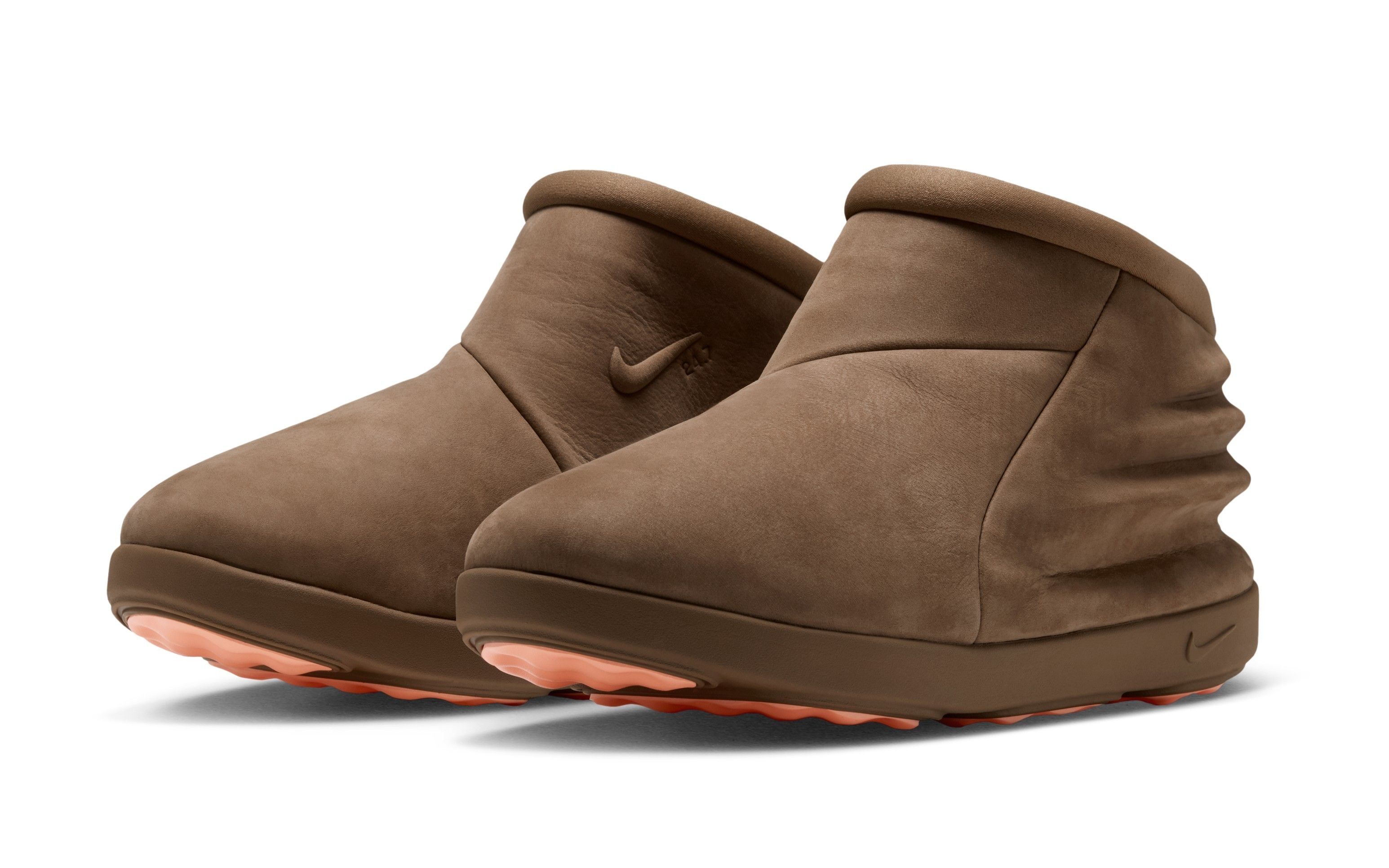 Nike 24.7 Recovery Boot: een slip-on voor na de training