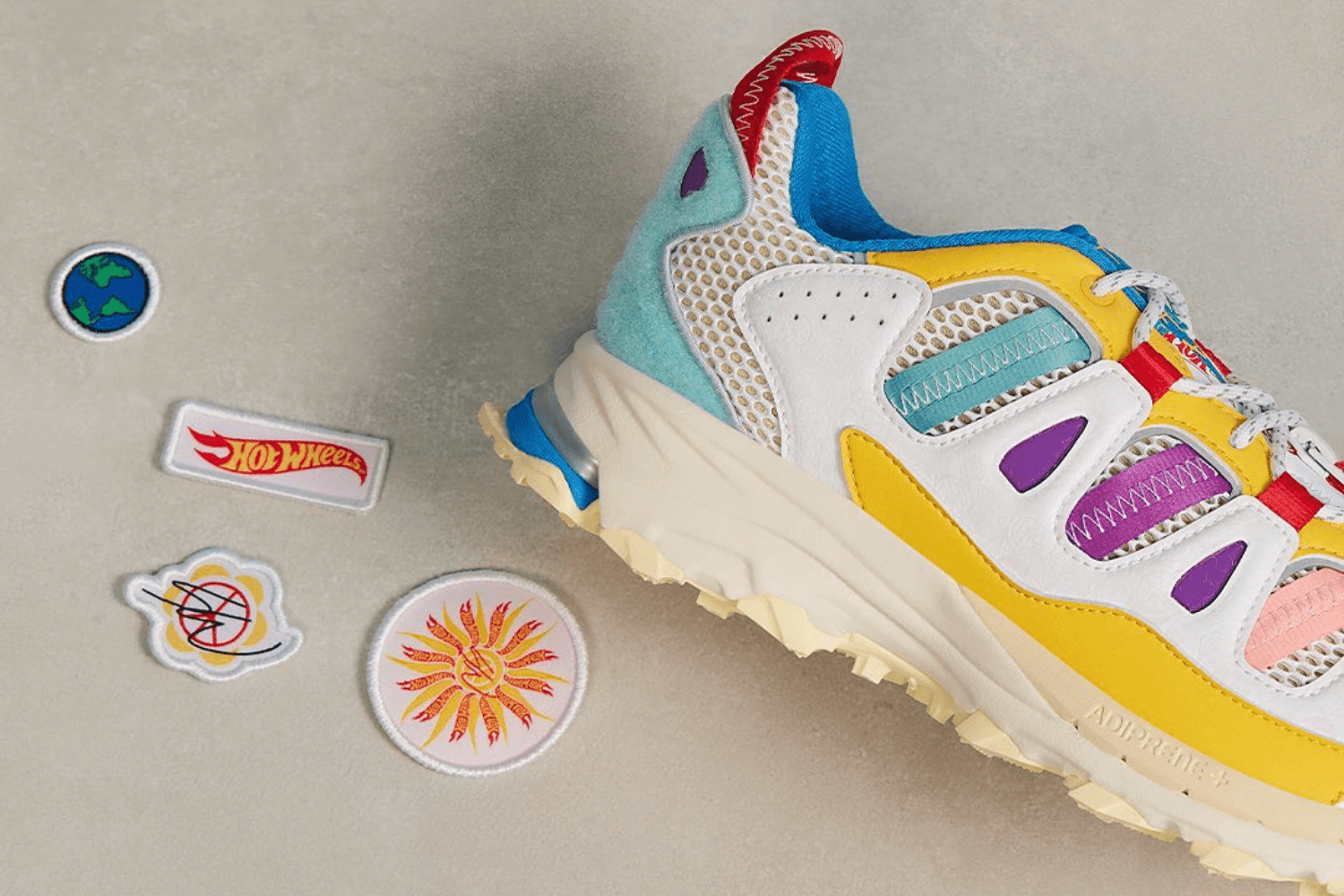 De Hot Wheels x Sean Wotherspoon x adidas Superturf collab