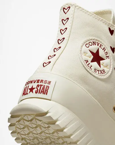 Converse Valentine's Day collectie