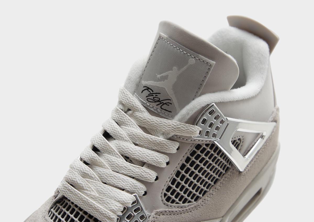 Air Jordan 4 'Frozen Moments'