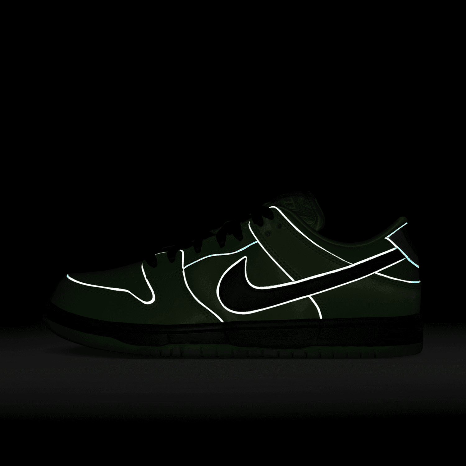 The Powerpuff Girls x Nike SB Dunk Low 'Buttercup'