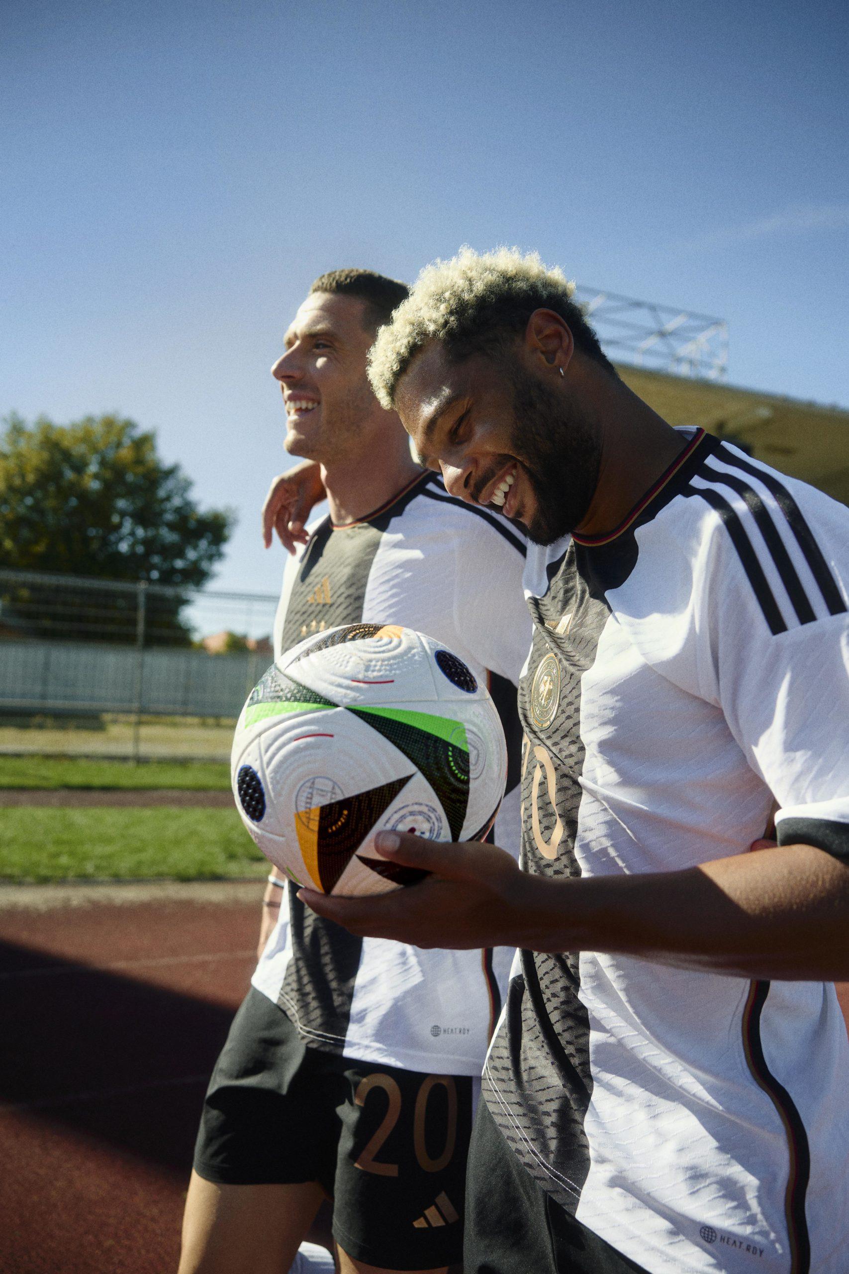 adidas Fussballliebe