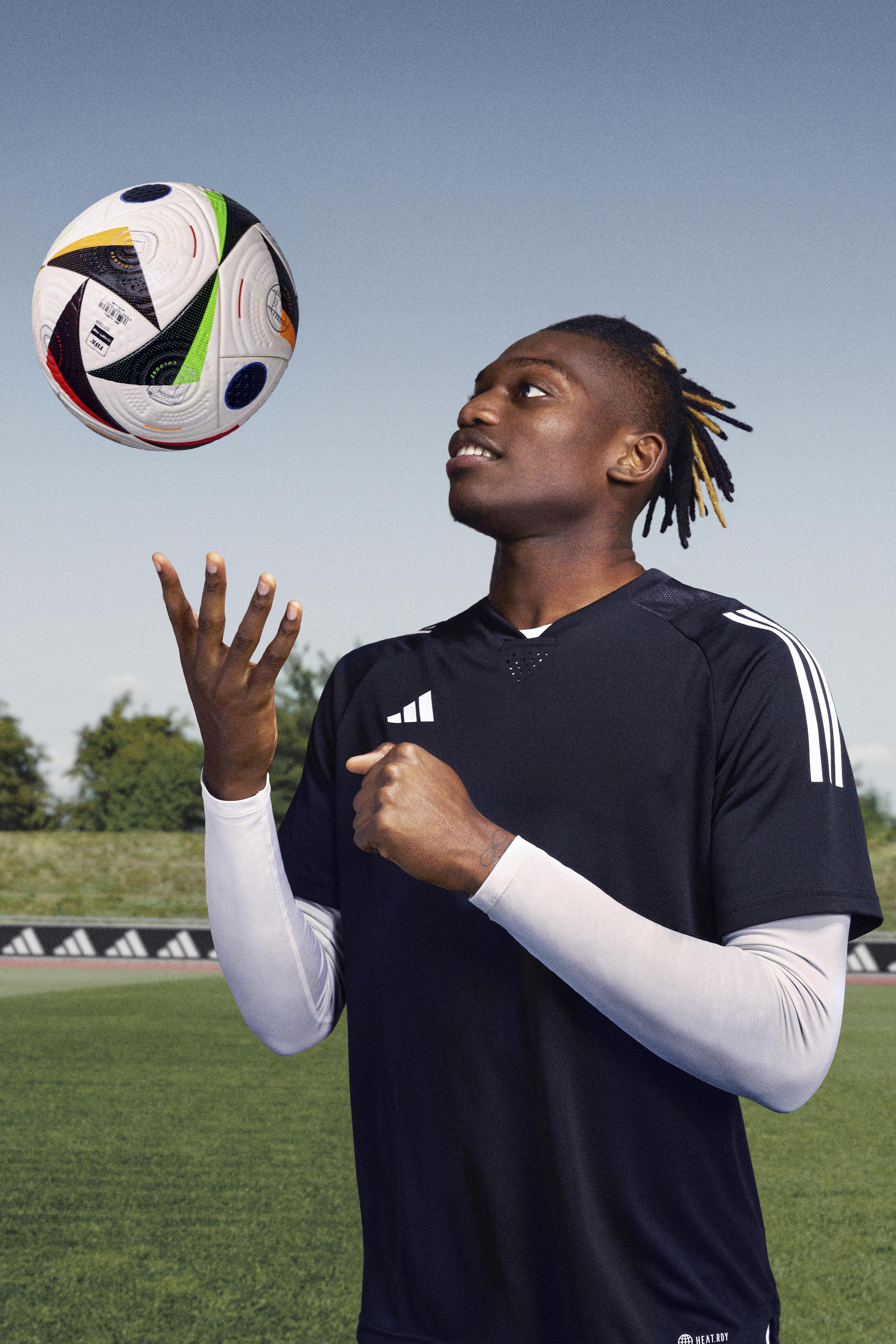 adidas Fussballliebe