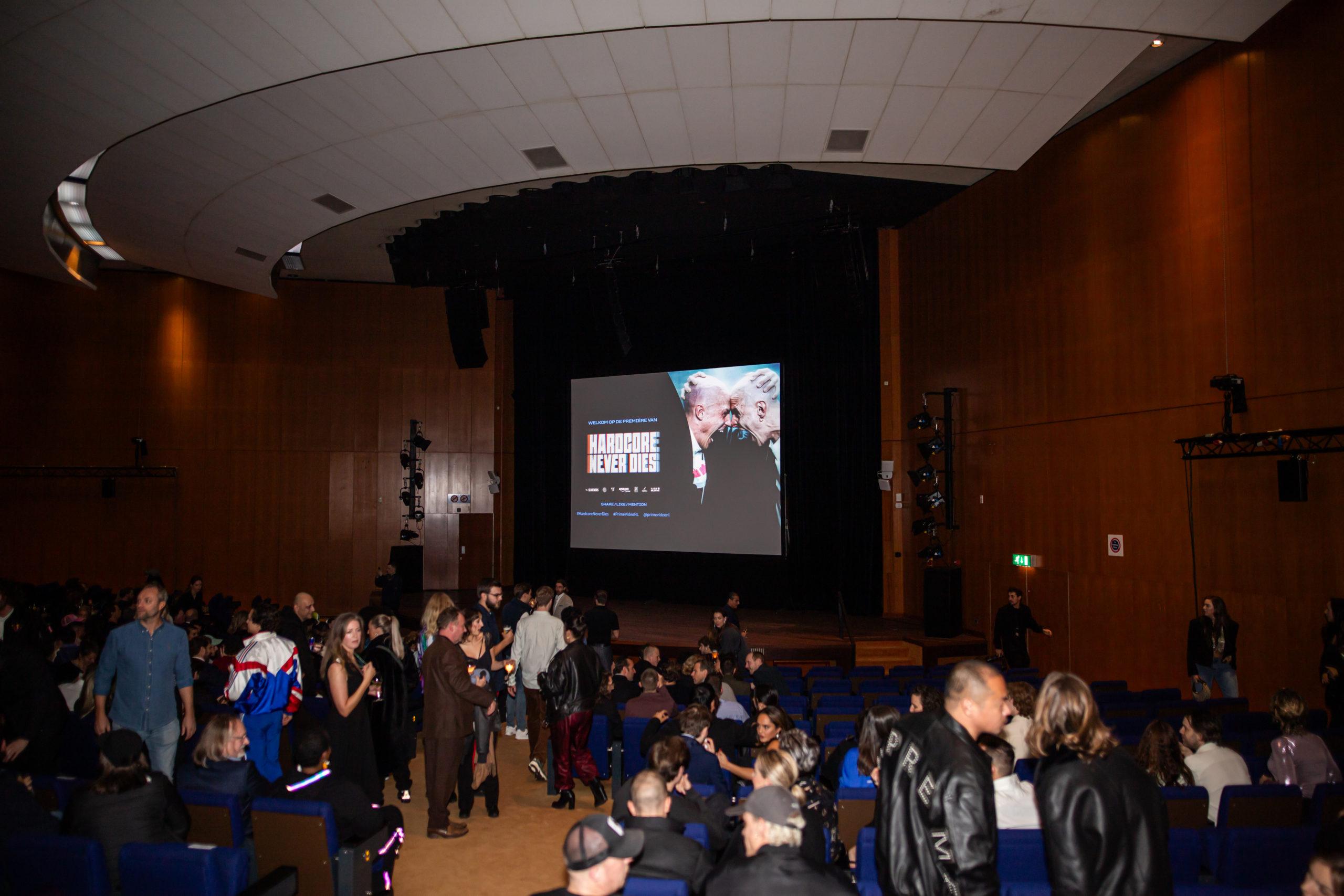 Hardcore Never Dies Sneakerjagers