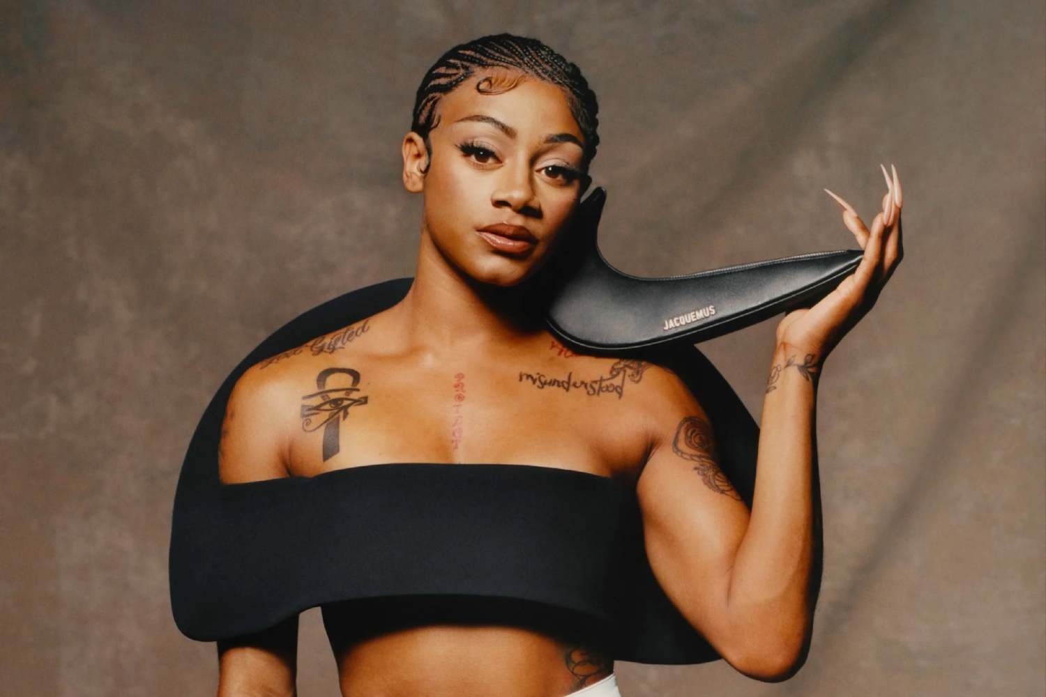 Ontdek de Jacquemus x Nike Spring 2024 collectie