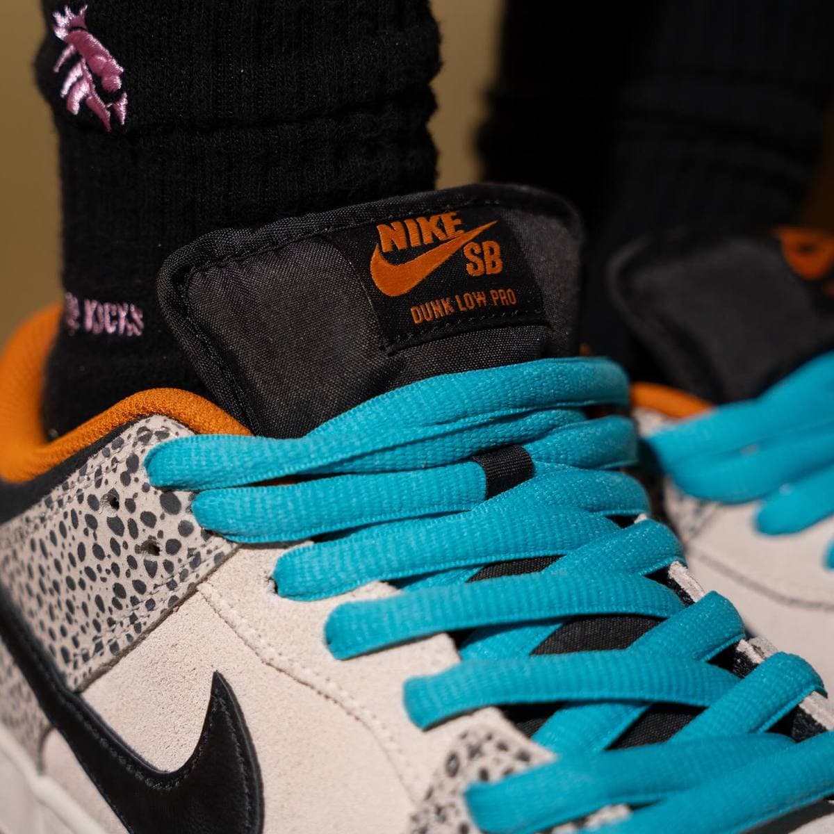 Nike SB Dunk Low Safari 'Olympics' veters en logo