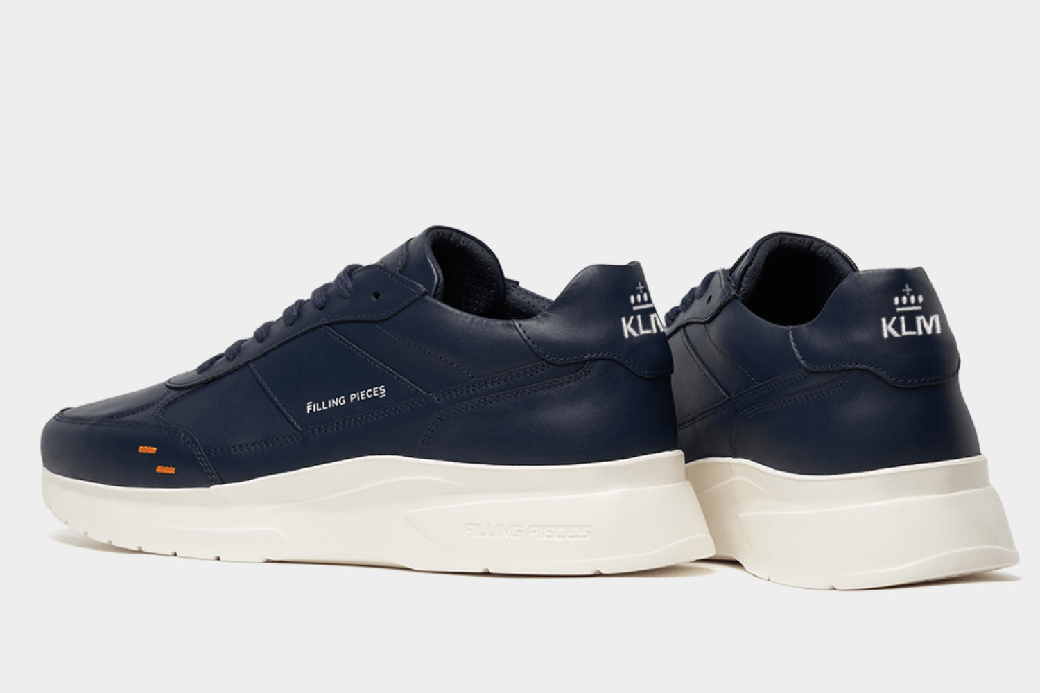 KLM-stewardessen mogen tegenwoordig ook sneakers dragen