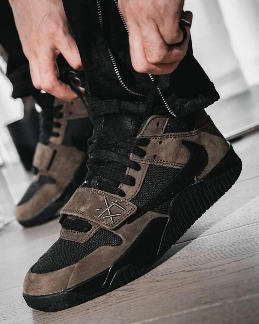 Travis Scott x Air Jordan Jumpman Jack Mocha