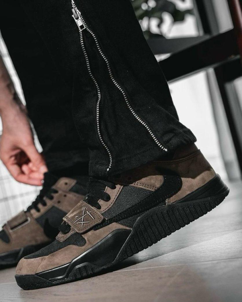 Travis Scott x Air Jordan Jumpman Jack Mocha