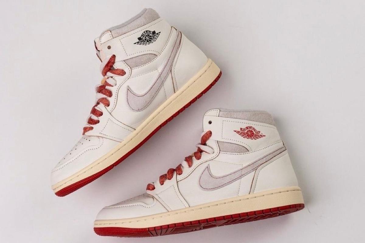 Air Jordan 1 High OG Rare Air Cinnabar