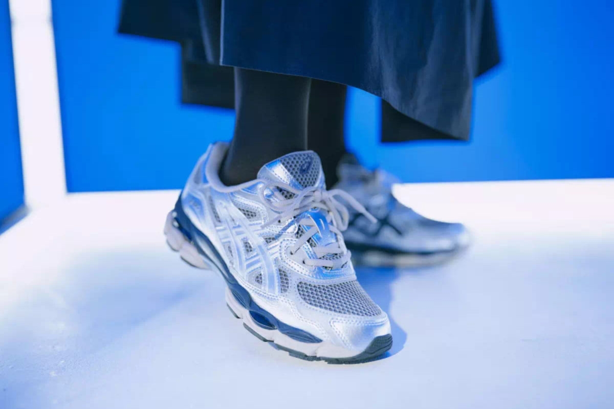 BILLY’S bestaat 10 jaar en dat vieren ze met de ASICS GEL-NYC ‘Pure Silver & Midnight’