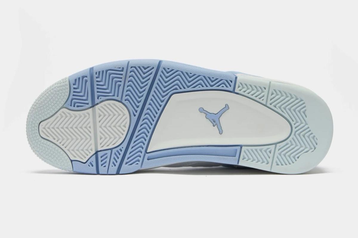 Air Jordan 4 Forget Me Not