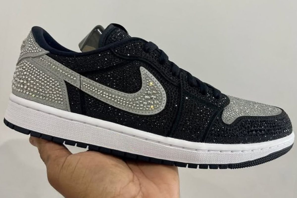 Swarovski-details sieren nieuwe Air Jordan 1 Low ‘Stealth’