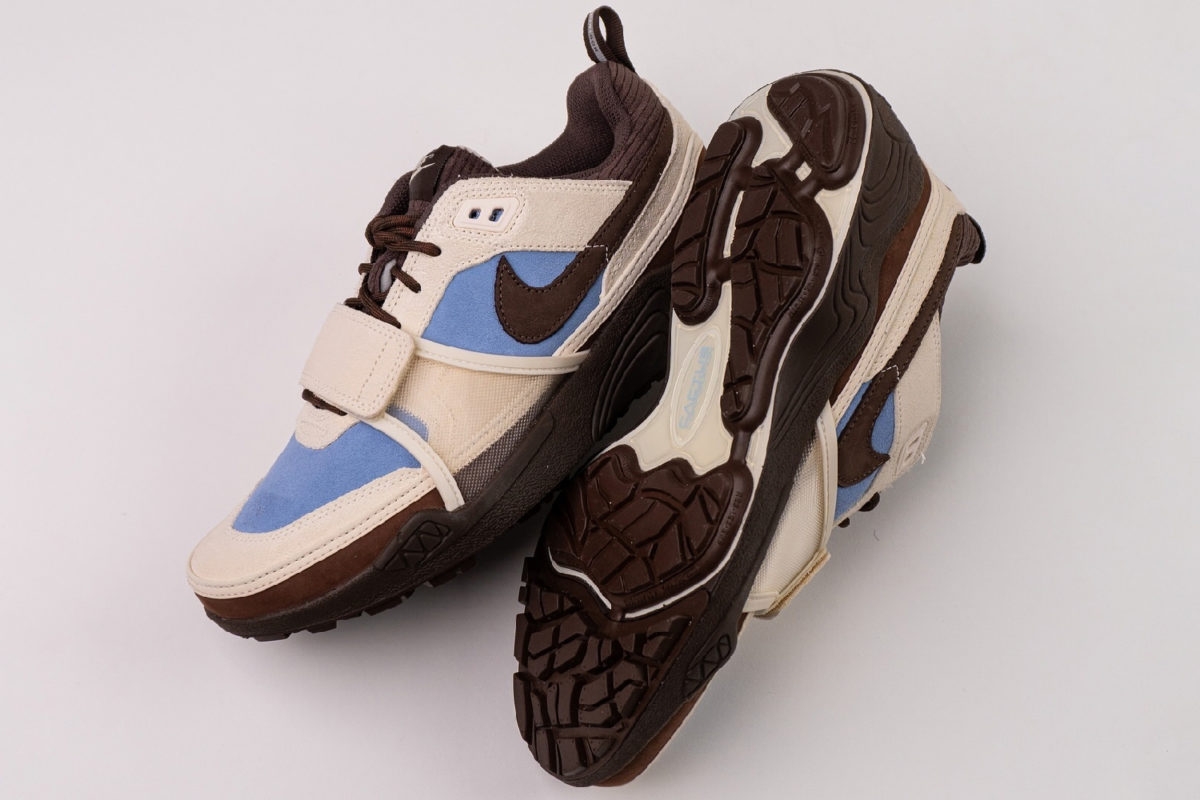 Nike onthult (eindelijk) officiële beelden van de Travis Scott x Nike Zoom Field Jaxx ‘Leche Blue’