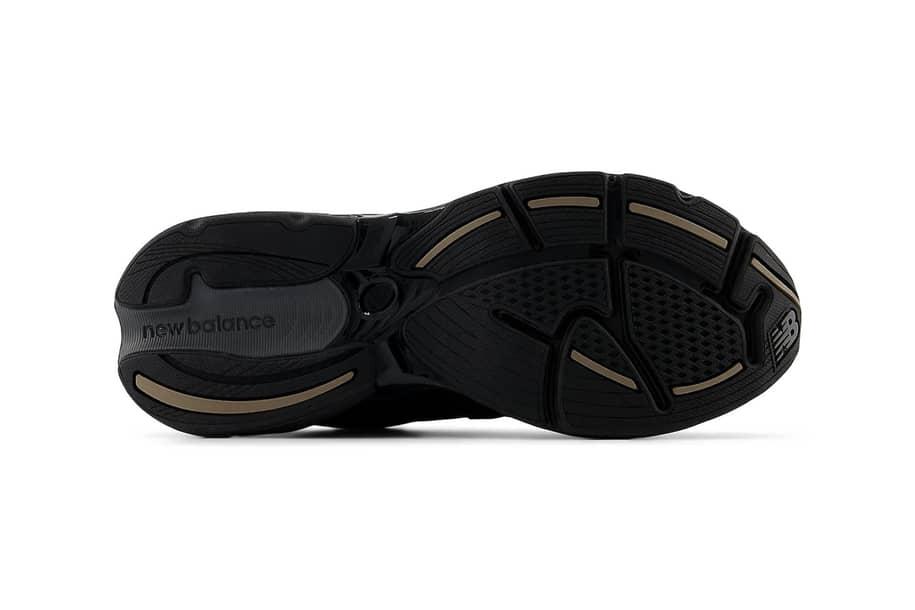 New Balance 2010 ‘Black’ sneaker