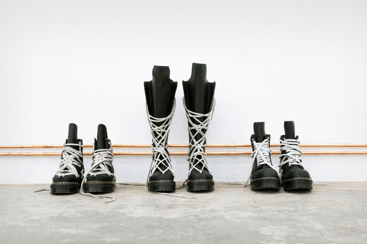 Rick Owens is terug bij Dr. Martens en verrast met een trio Quad Boots