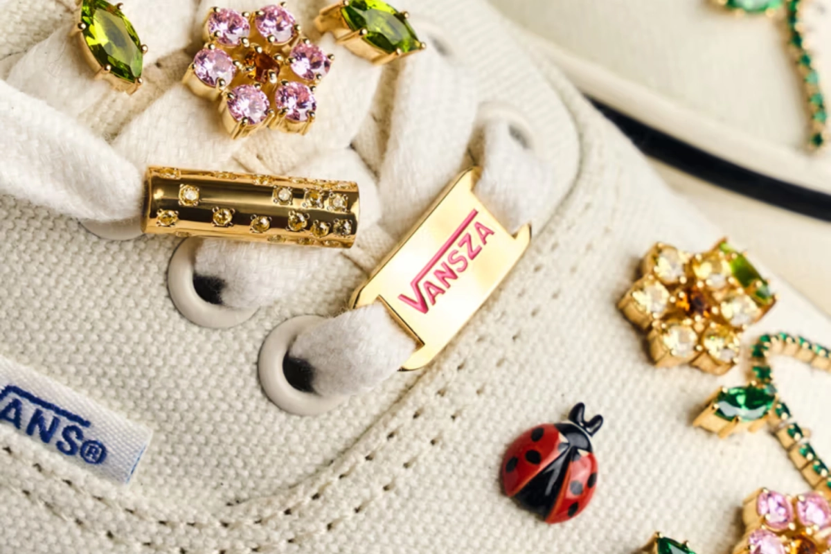 SZA gespot in eerste custom VanSZA sneaker, ontworpen door Rachel Goatley