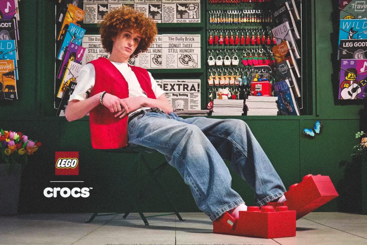 Alles wat je moet weten over de LEGO® x Crocs Brick Clog in ‘Bright Red’