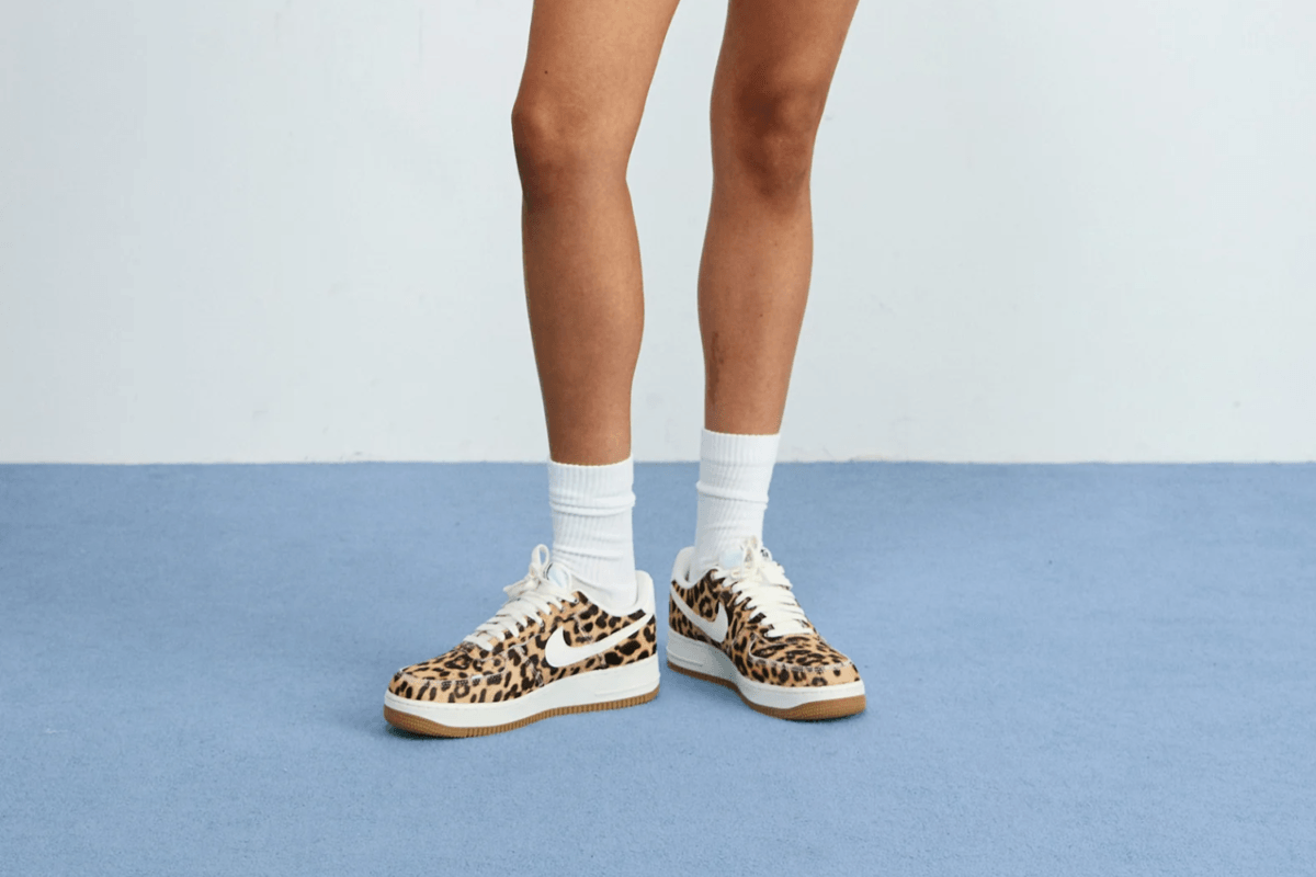 Nike dropt de Air Force 1 Low 'Cow Print' in twee opvallende colorways
