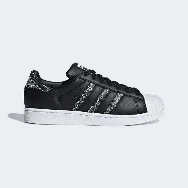 adidas Superstar