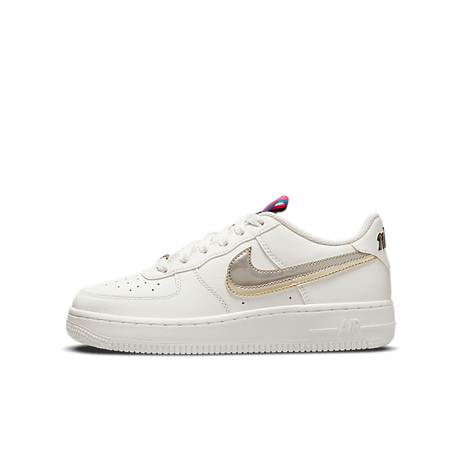 Nike Air Force 1 LV8
