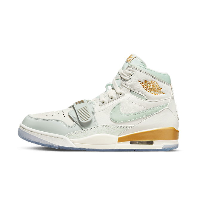Air Jordan Legacy 312 CNY Sail/Pistachio Frost Basketball