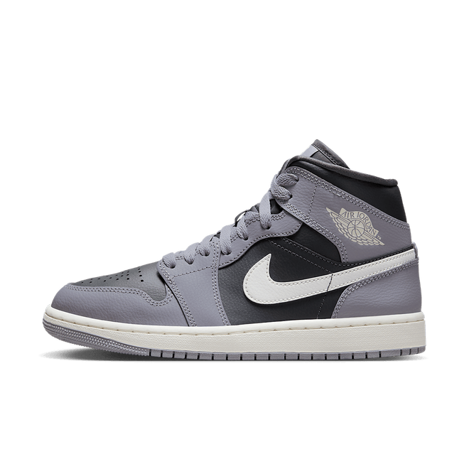 Air Jordan 1 Mid WMNS 'Cement Grey' BQ6472-022